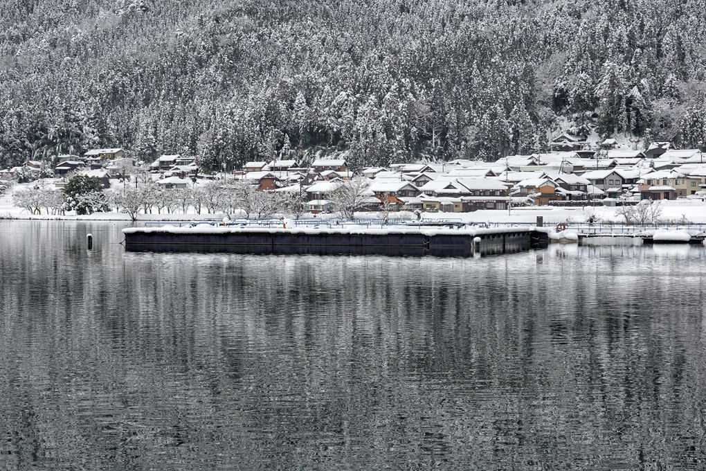雪の釣り桟橋