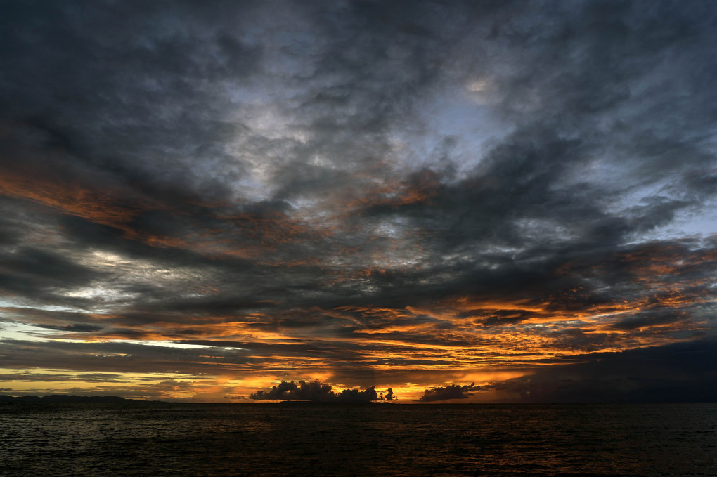 震災前のロンボク島夕陽
