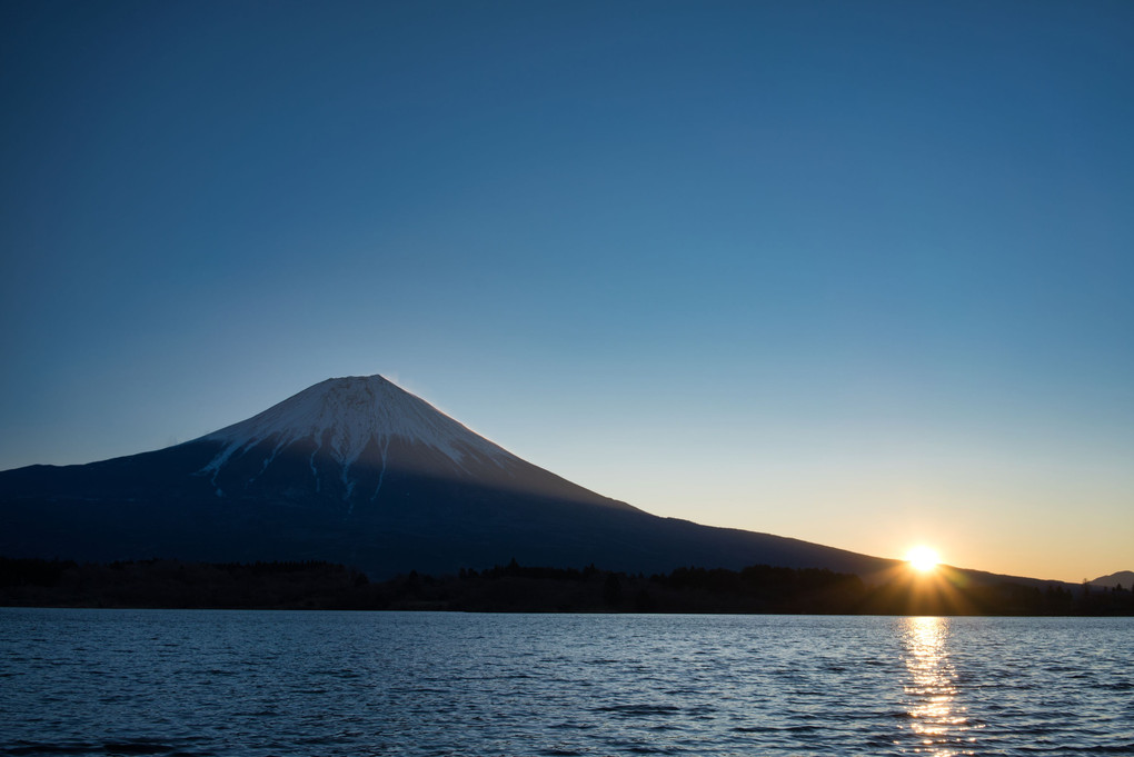 雪の少ない冬の富士