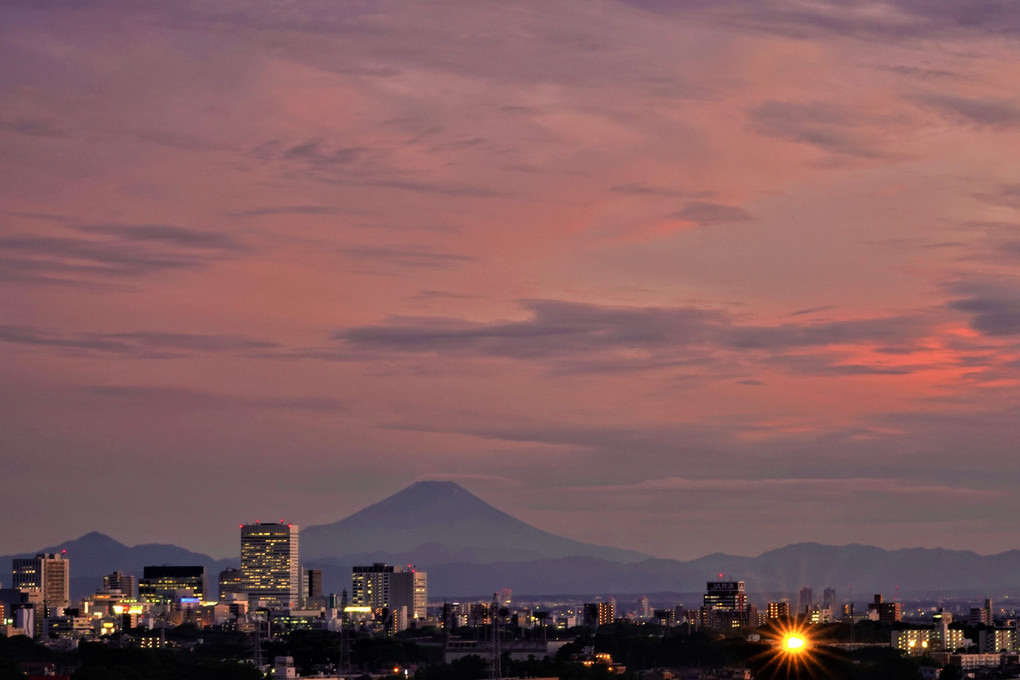 7月4日の大宮の街と富士山