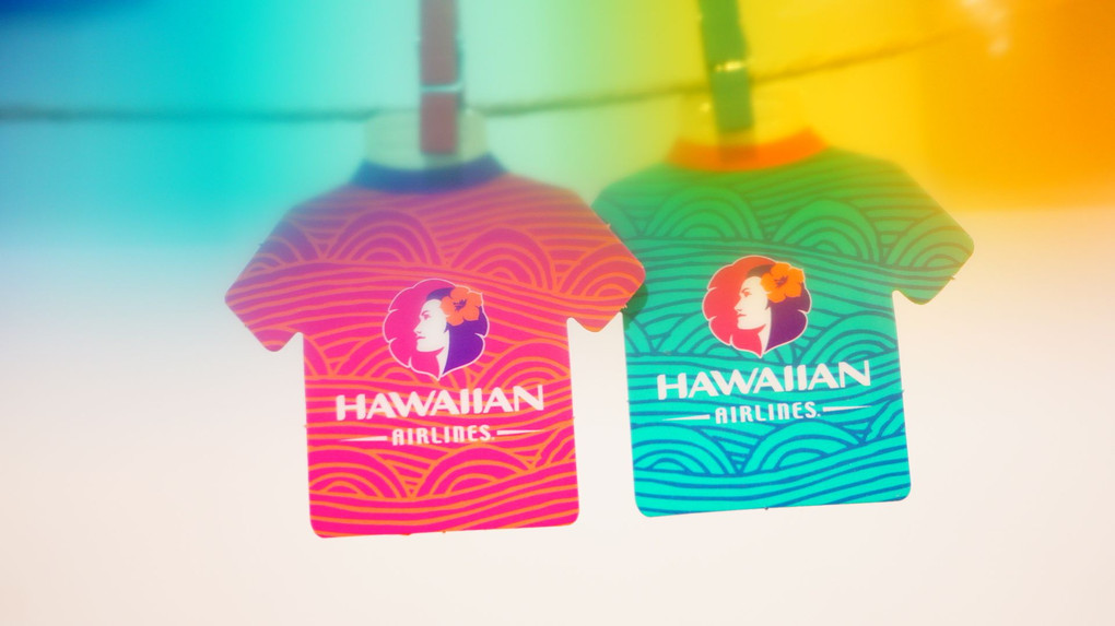 Hawaiiの小物を撮る(虹色)