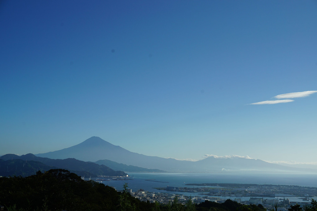 日本平より望む富士山と清水港