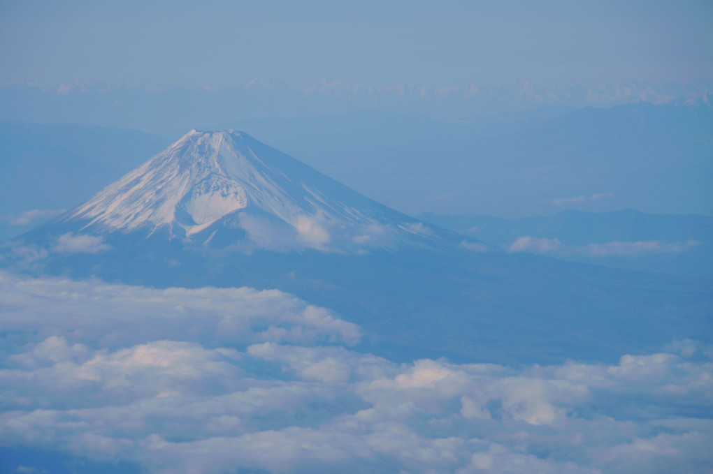 翼と富士山