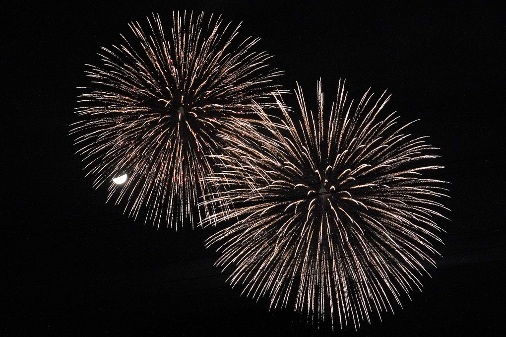 師走の空（秩父夜祭）花火