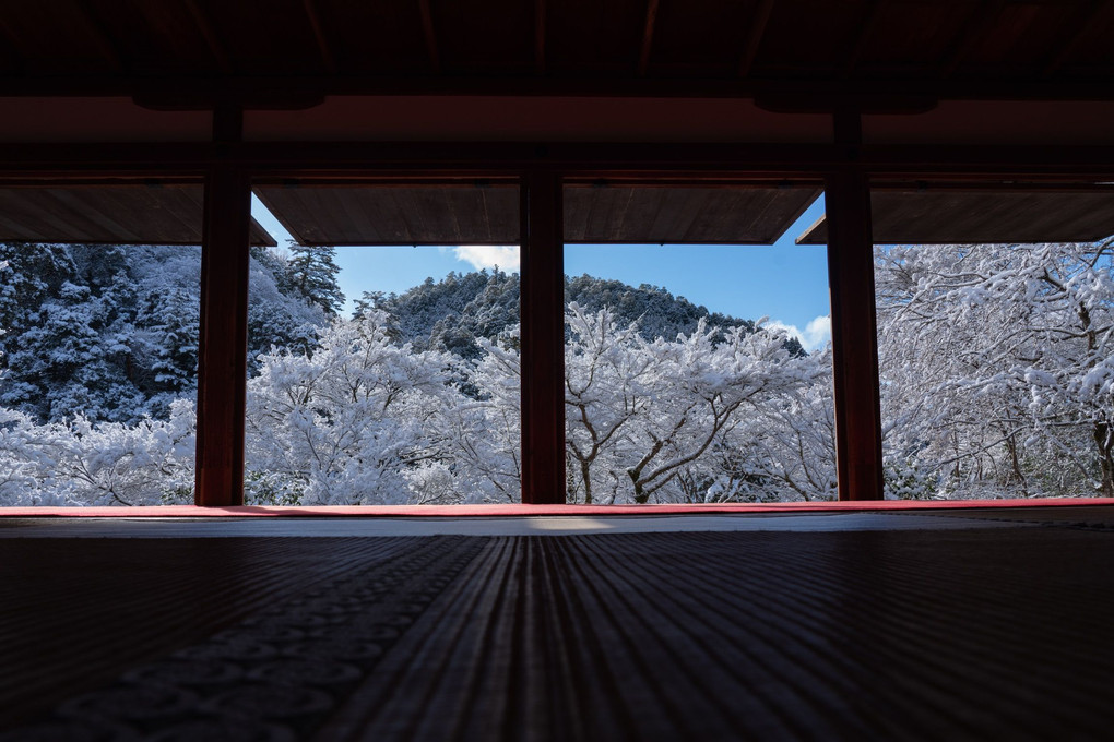高山寺石水院　雪景色