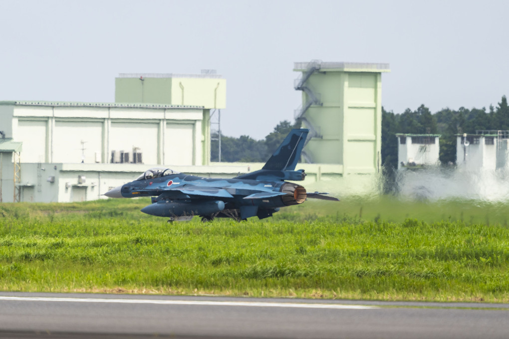 お初 百里基地