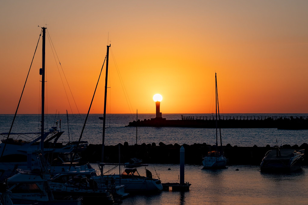 熱海の夜明け…灯台ローソク