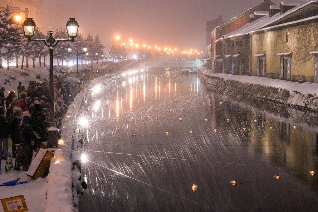 雪と運河