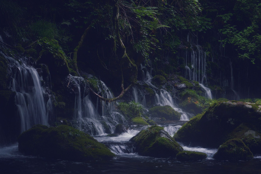 元滝伏流水