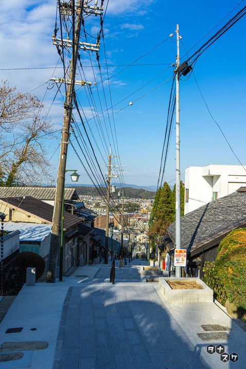 宝山寺駅周辺の階段から見える風景