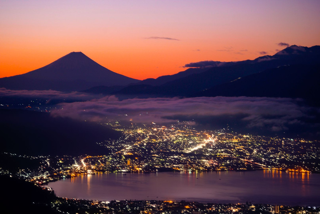 諏訪湖夜景と富士山