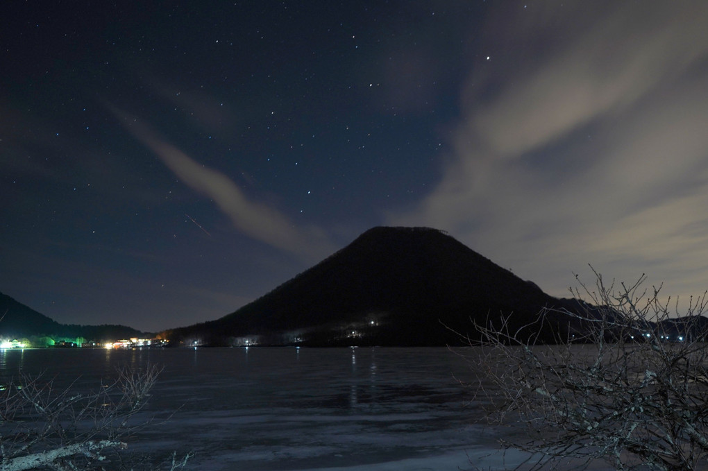 榛名山と星空