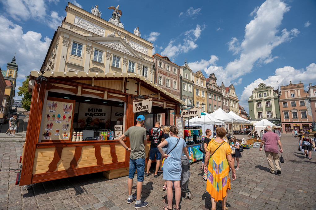 ポーランド　ポズナン　Old Market Square