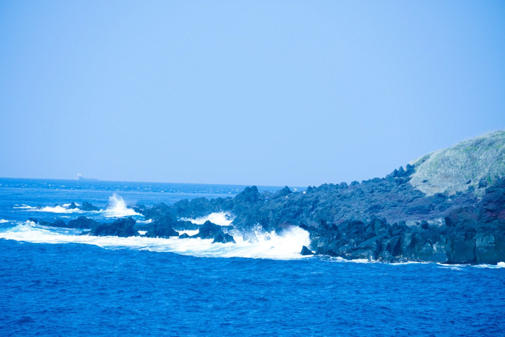 伊豆大島の海