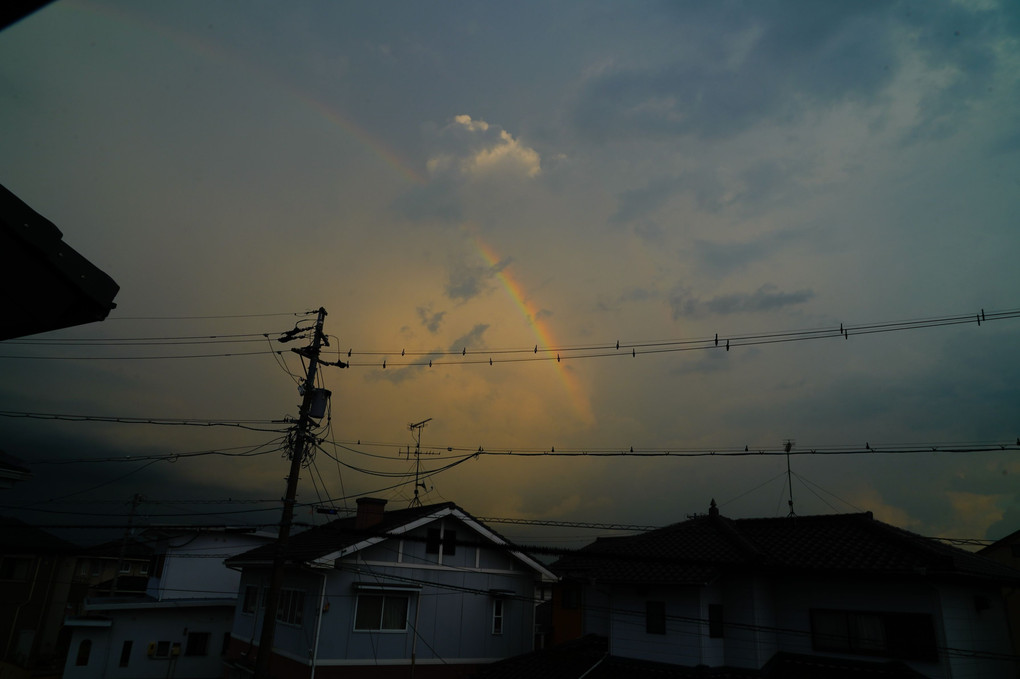夕陽と虹