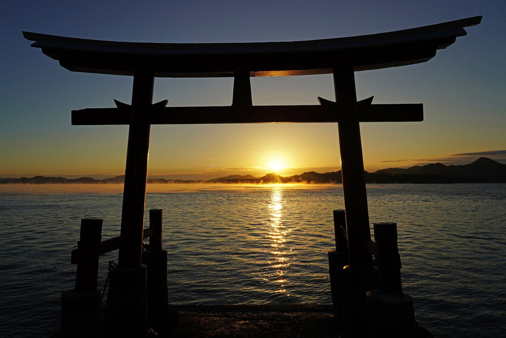 三原の海霧