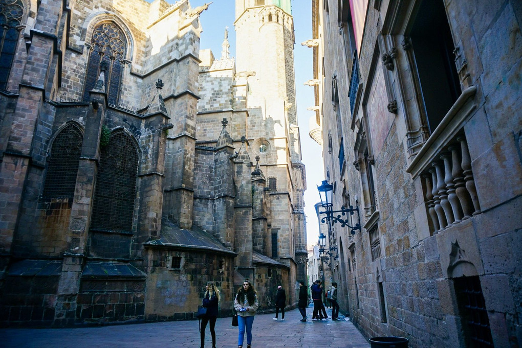 Barcelona  石畳の路地