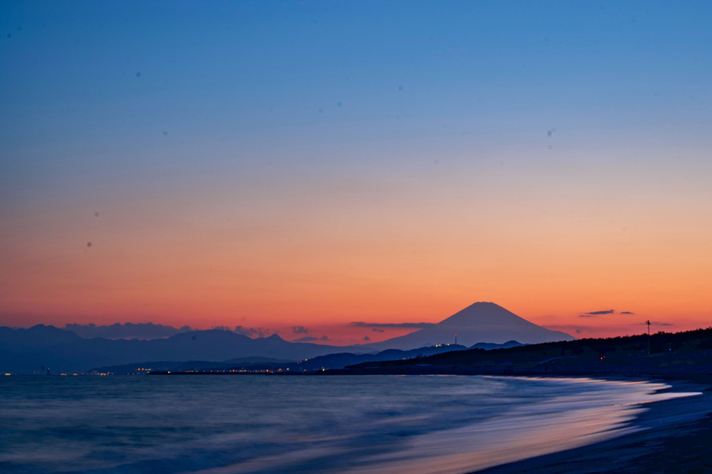 相模湾から富士を望み　#横