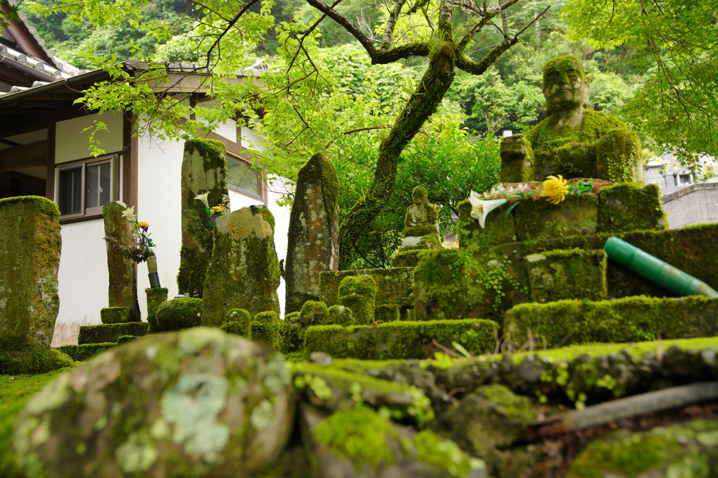 被災した熊本県球磨村の一勝寺