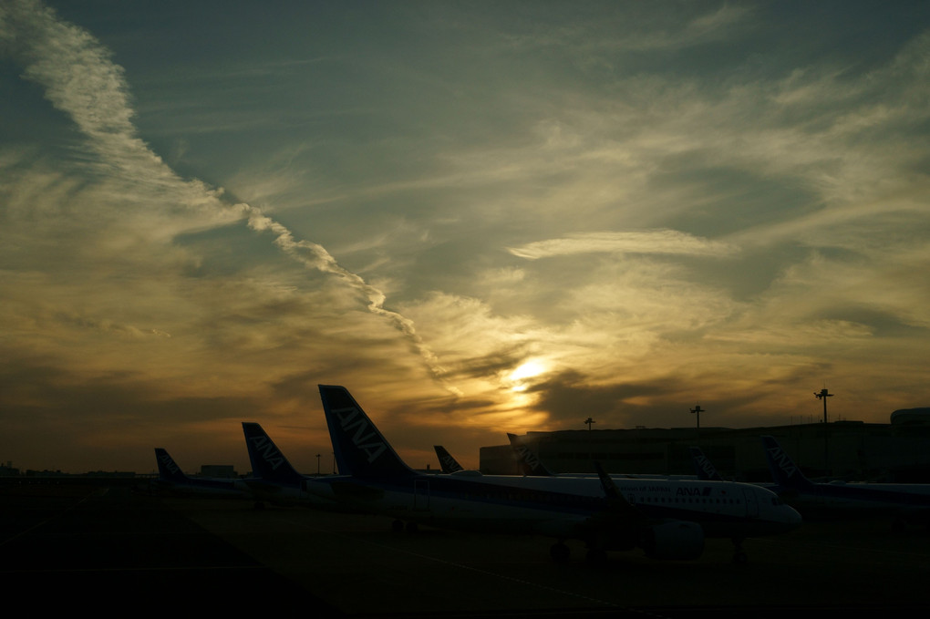sunset in HND