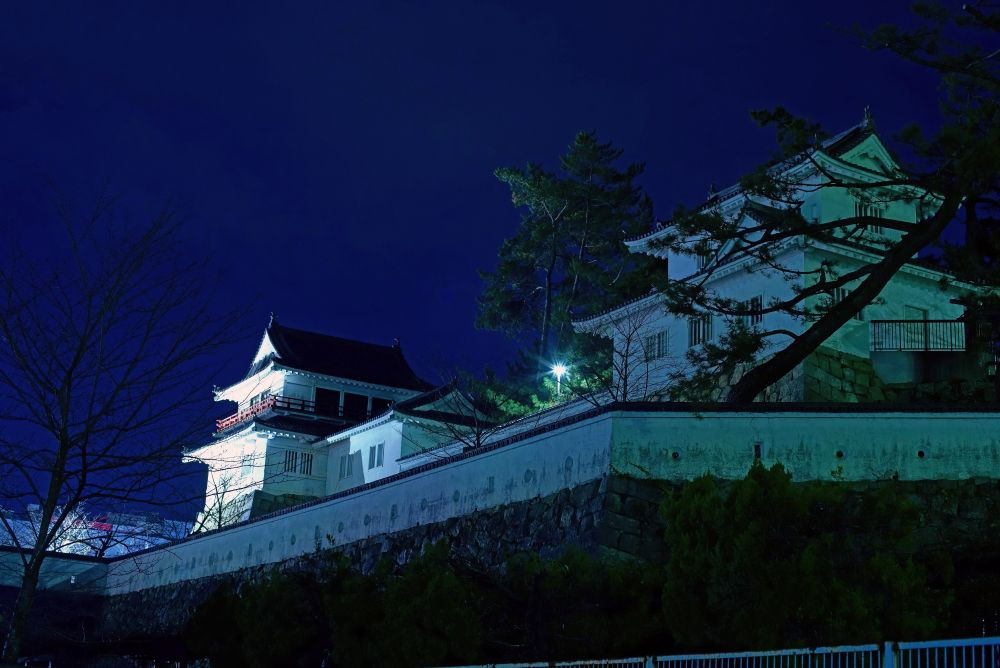 福山城　月見櫓と鏡櫓