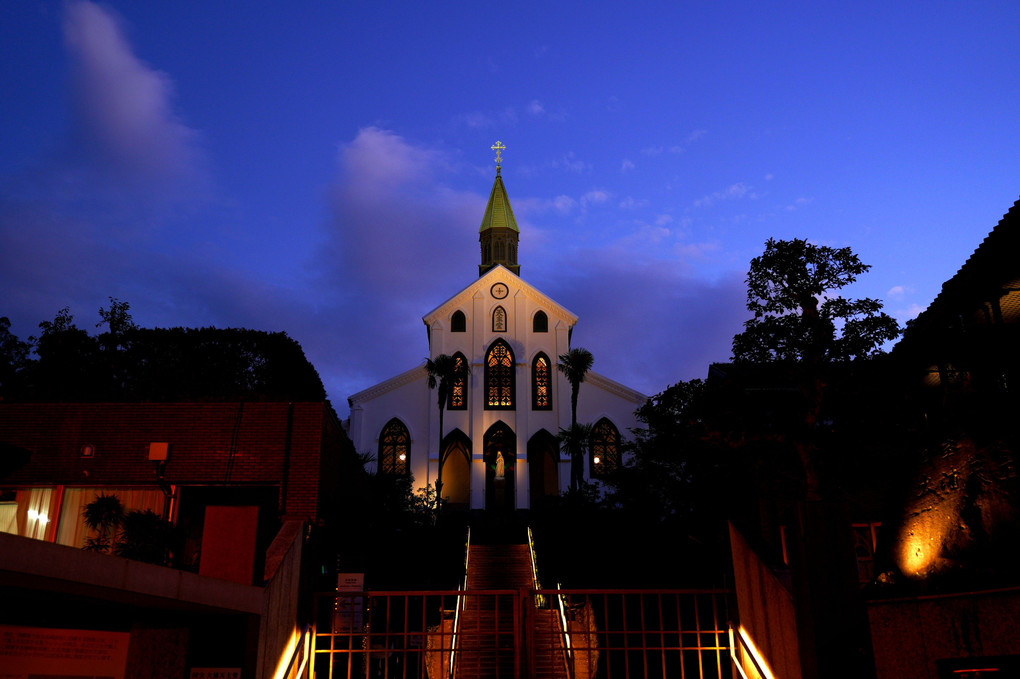 夕闇と教会