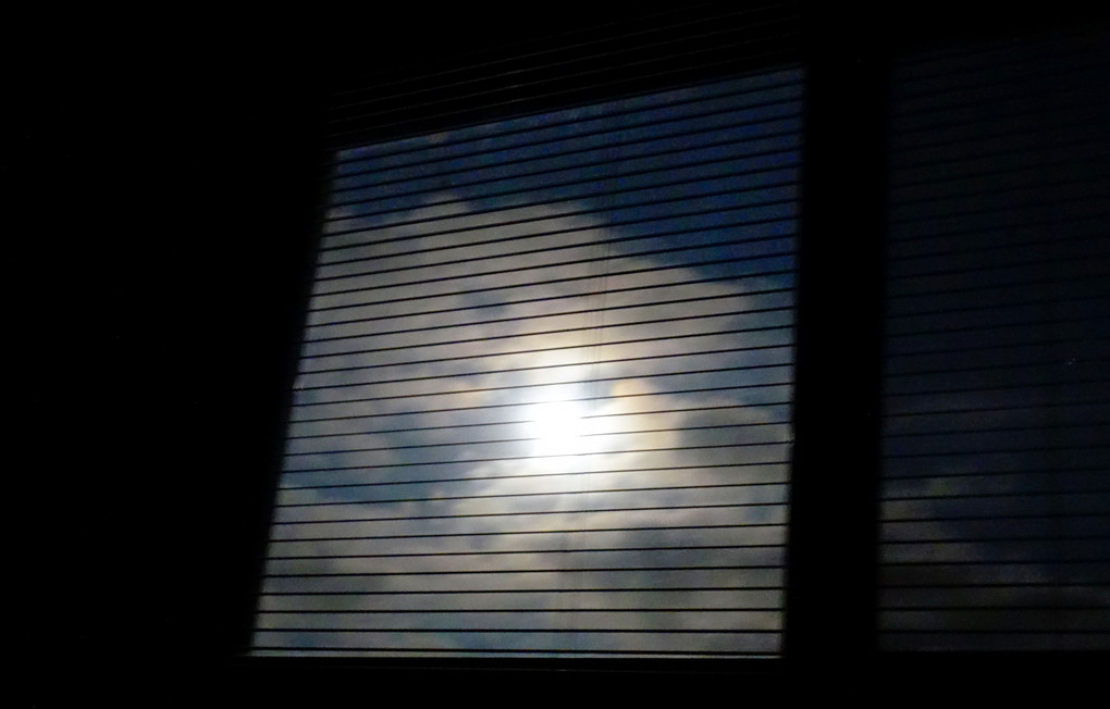 雲の月