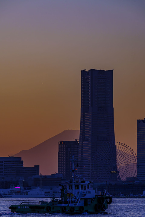 横浜、黄昏。