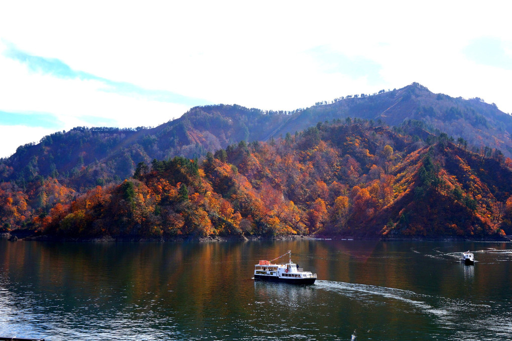 奥只見湖の秋彩