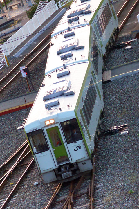 朝のJR釜石線