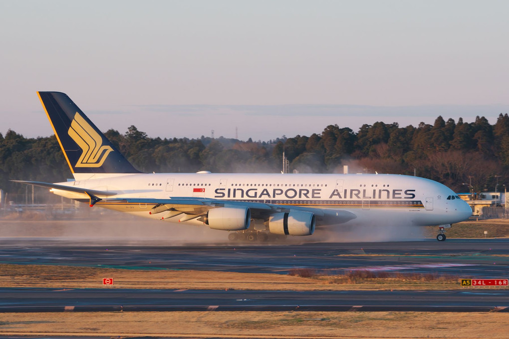 SINGAPORE AIRLINES A380