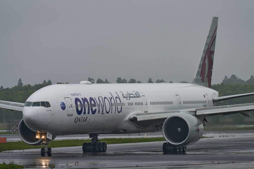 QTAR B777-300