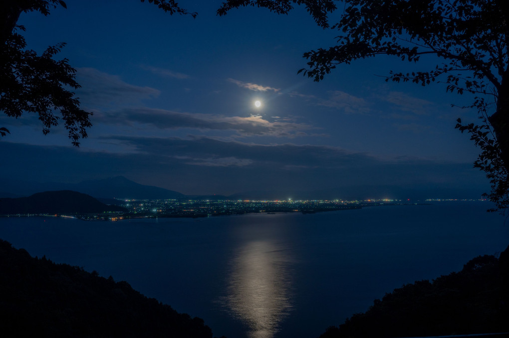 奥琵琶湖 月夜