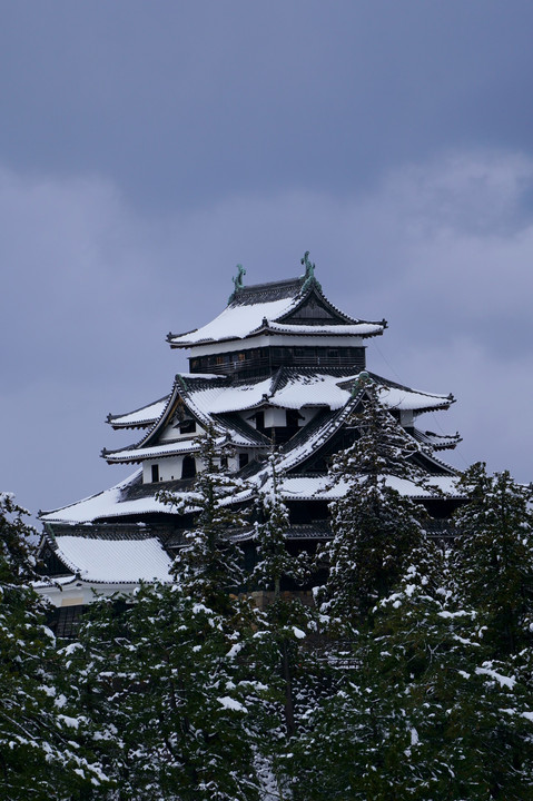 雪化粧天守