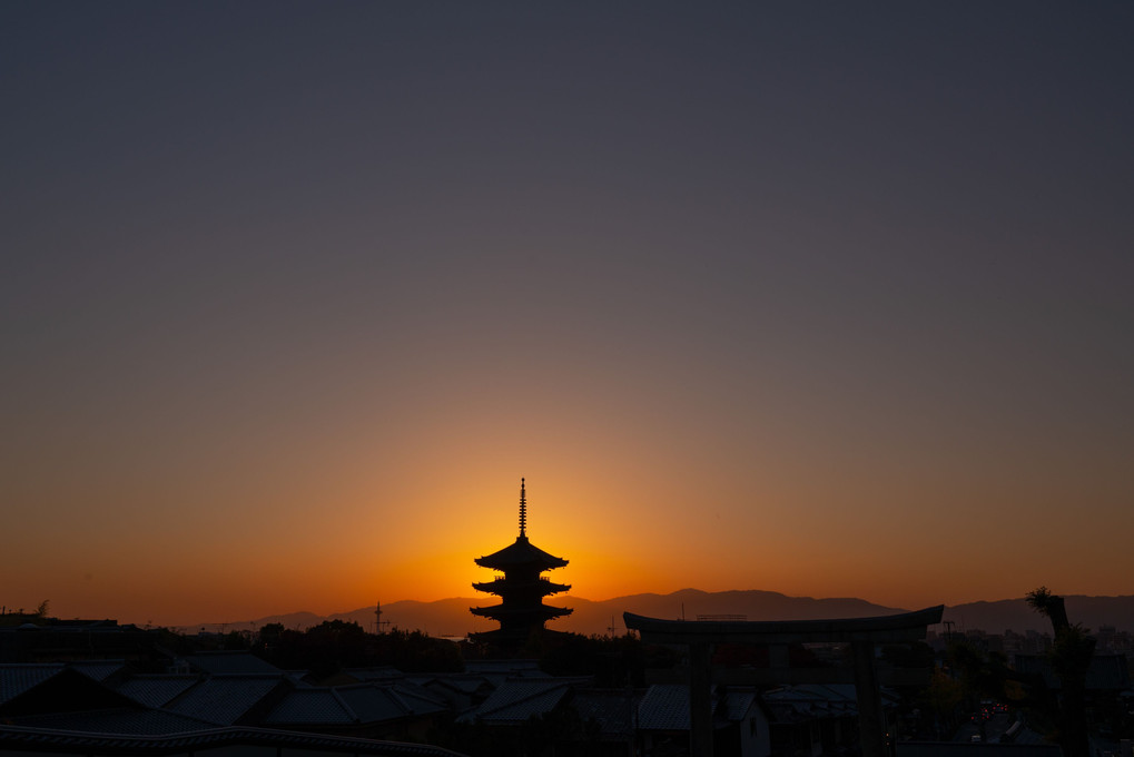京の夕焼け（八坂の塔）3