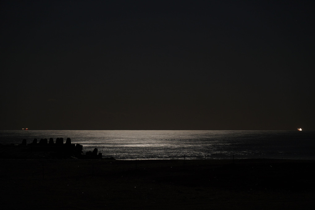月明かりの鹿島灘，青塚海岸