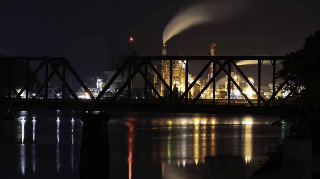 熊野大橋の小さな工場夜景