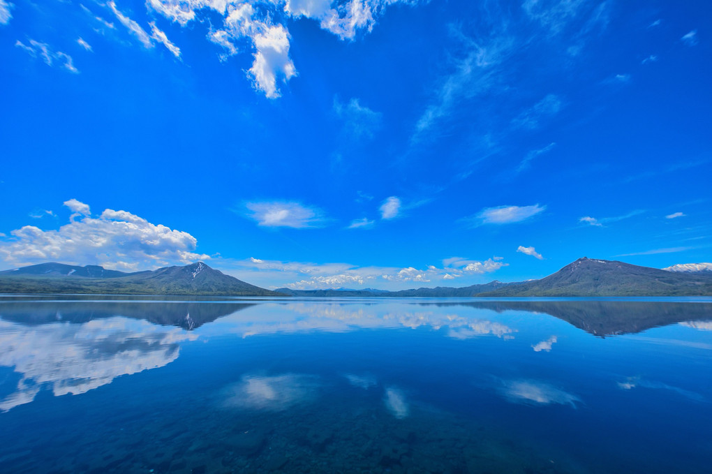 支笏湖の鏡