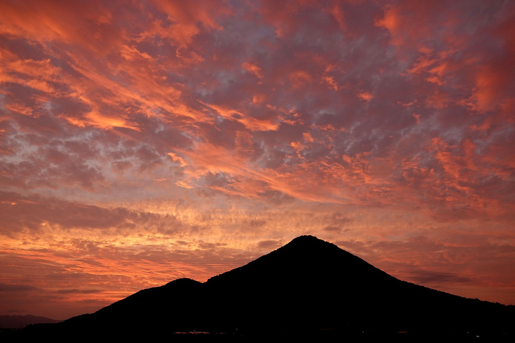 「近江富士の夕焼け」