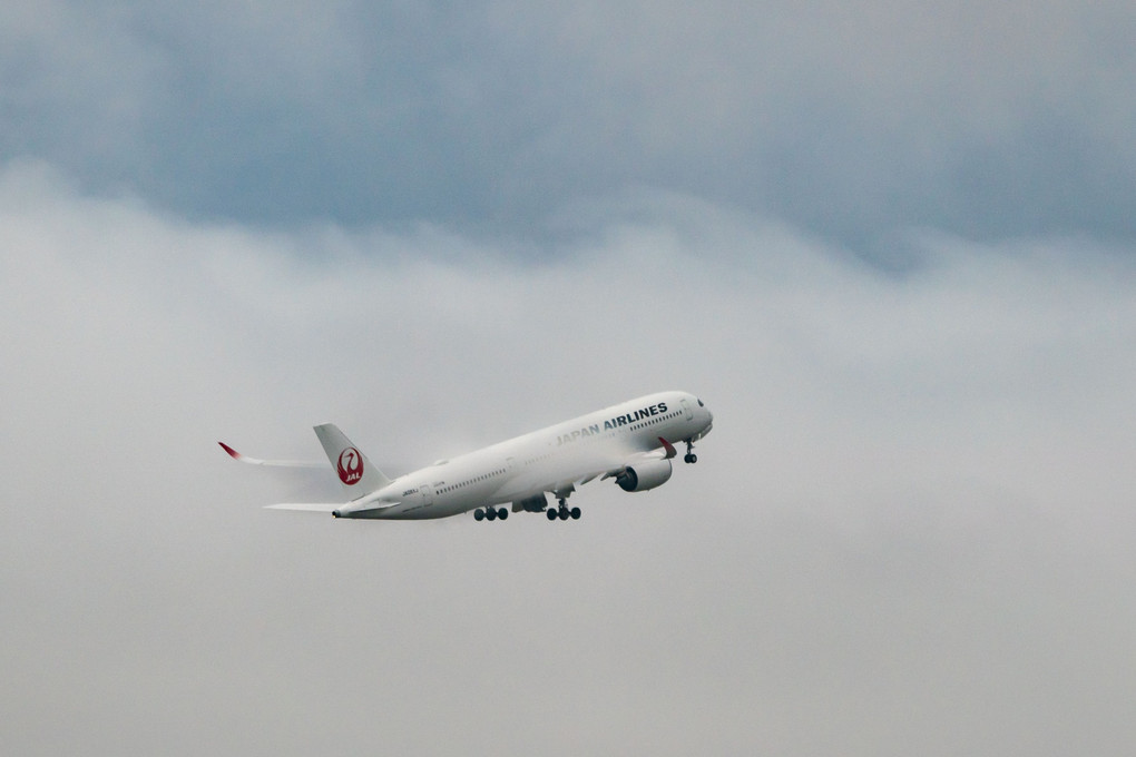 JAL A350　羽田空港離陸
