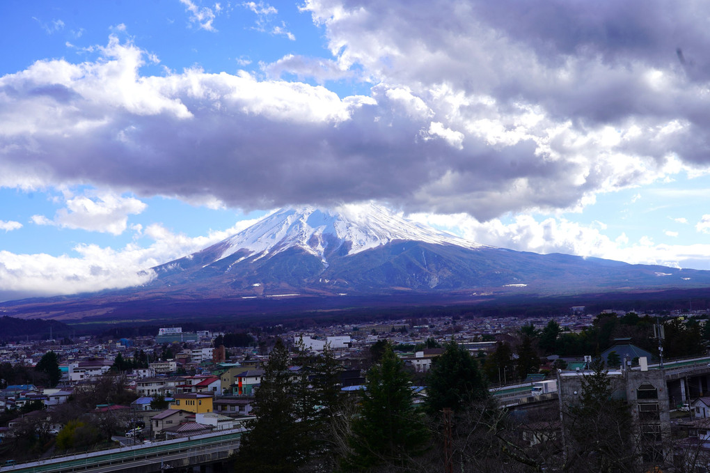 新倉山浅間神社から見える富士山