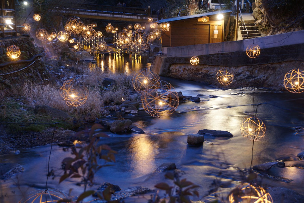 黒川温泉の湯灯り風景