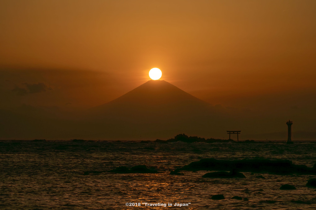 真名瀬海岸のダイヤモンド富士