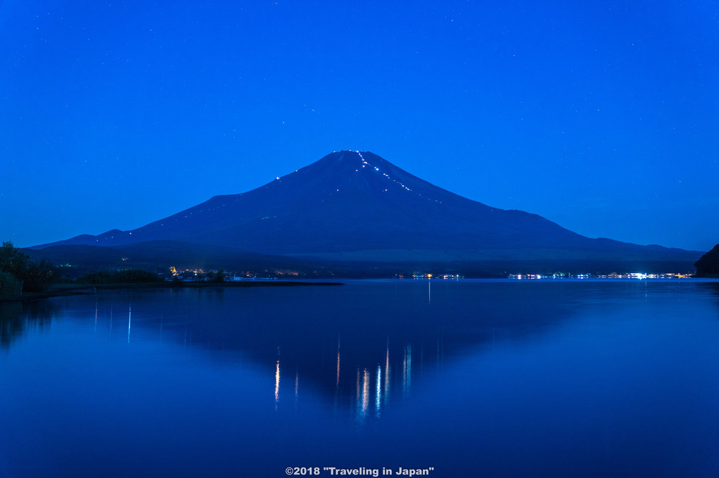 富士登山の明かり　その２