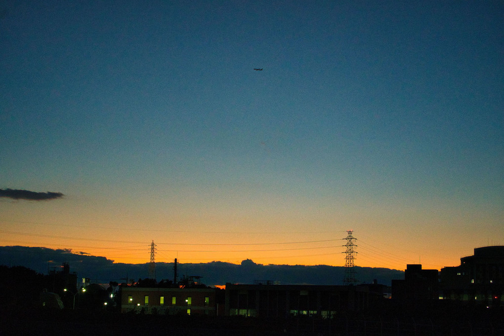 日没間際の伊丹空港