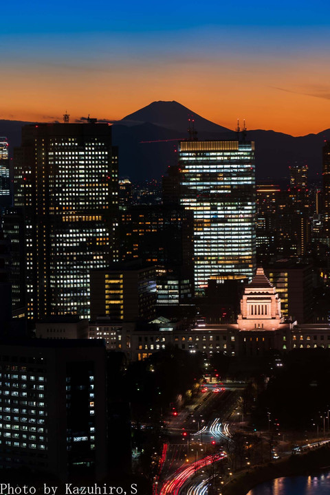 Houses of Parliament with Mount Fuji