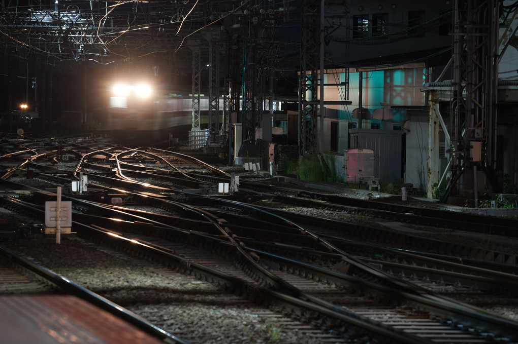 近鉄大和西大寺駅の夜