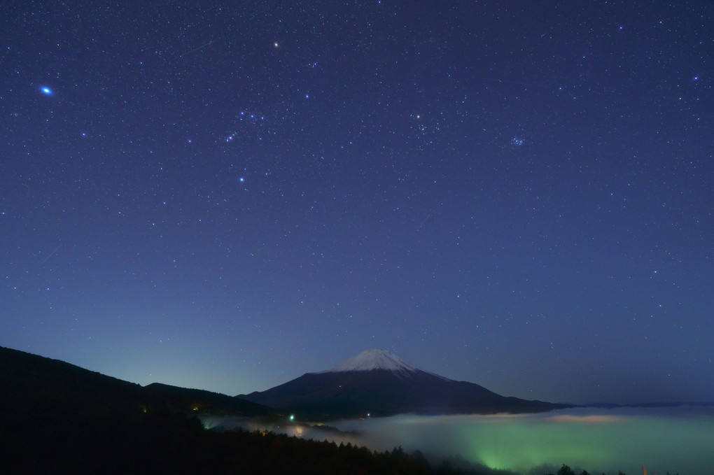 オリオン座と雲海