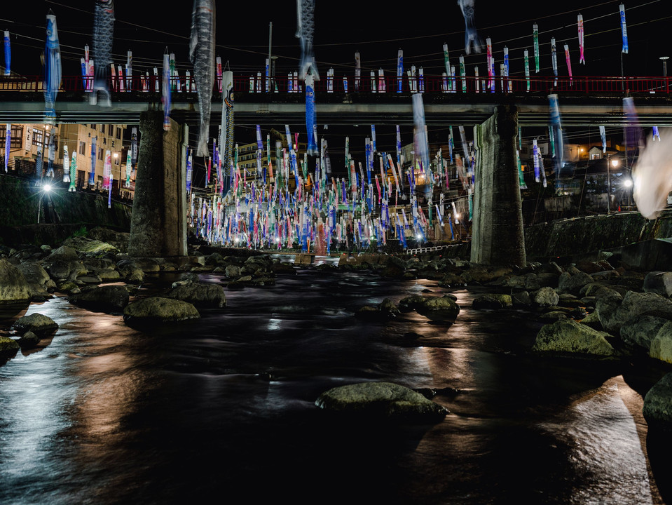「杖立温泉鯉のぼり祭り2023」ライトアップ