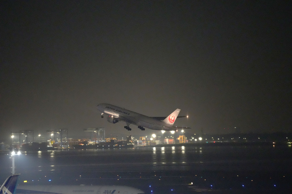 羽田第２：B777